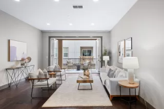 Photo #5: ML82031025 Listing 