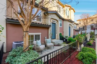 Photo #5: ML82031130 Listing