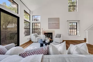 Photo #4: ML82031175 Listing 