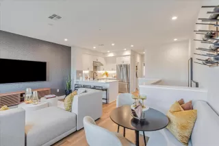 Photo #6: ML82031183 Listing 