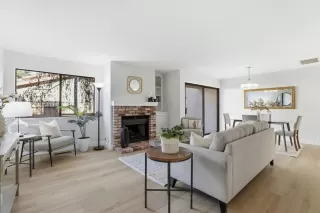 Photo #4: ML82031190 Listing