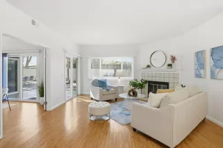 Photo #2: ML82031200 Listing 