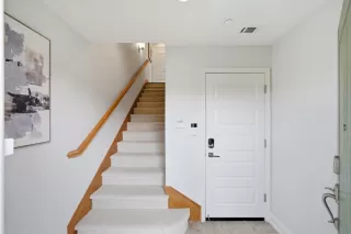 Photo #5: ML82031252 Listing 