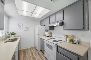 Photo #6: ML82031267 Listing 