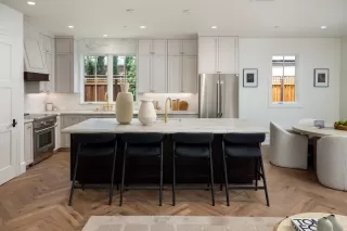 Photo #6: ML82031269 Listing 