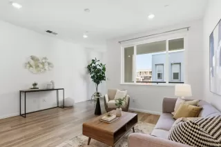 Photo #6: ML82031319 Listing 