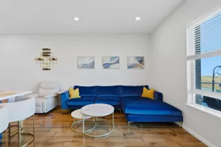 Photo #2: ML82031346 Listing 