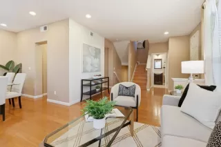 Photo #3: ML82031357 Listing 