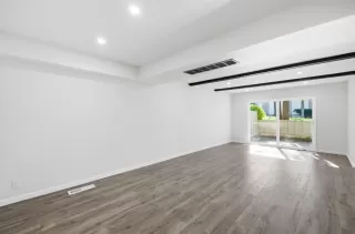 Photo #5: ML82031373 Listing 