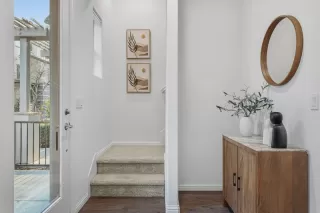 Photo #4: ML82031376 Listing 