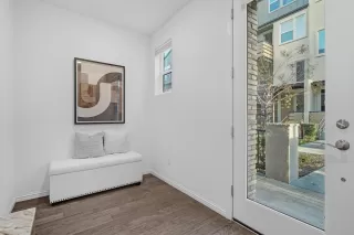 Photo #5: ML82031376 Listing 