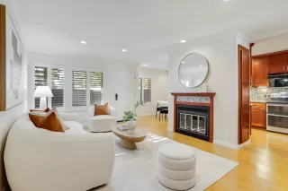 Photo #4: ML82031390 Listing 