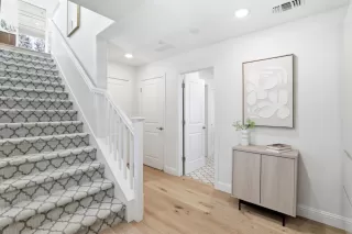 Photo #5: ML82031535 Listing 