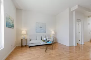 Photo #4: ML82031595 Listing 