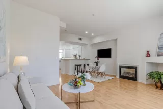 Photo #5: ML82031595 Listing 