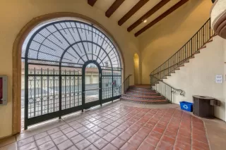 Photo #4: ML82031600 Listing