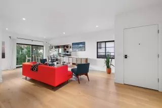 Photo #6: ML82031604 Listing 