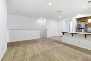 Photo #5: ML82031704 Listing 