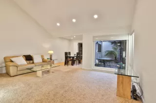 Photo #5: ML82031767 Listing 