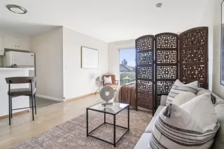 Photo #6: ML82031788 Listing 