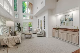 Photo #6: ML82031791 Listing 