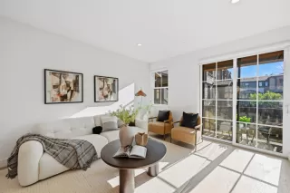 Photo #5: ML82031891 Listing 