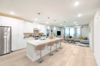 Photo #6: ML82031933 Listing 