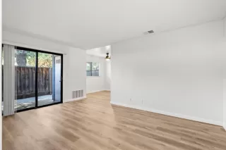 Photo #4: ML82031944 Listing 