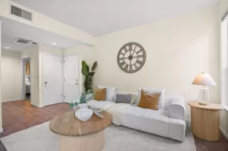 Photo #5: ML82031949 Listing 