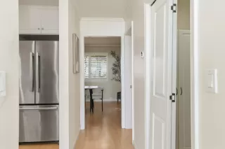 Photo #5: ML82031959 Listing 