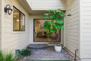 Photo #4: ML82031967 Listing 