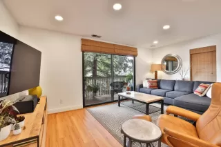 Photo #2: ML82031993 Listing 