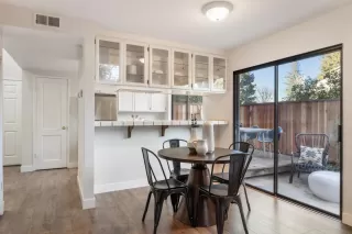 Photo #4: ML82032014 Listing 