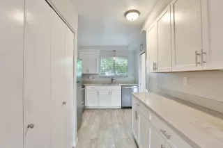 Photo #4: ML82032016 Listing