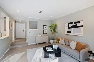 Photo #4: ML82032017 Listing 