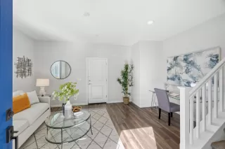 Photo #3: ML82032027 Listing 