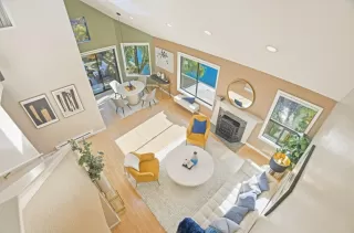 Photo #4: ML82032033 Listing 