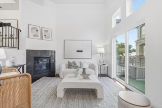 Photo #3: ML82032034 Listing