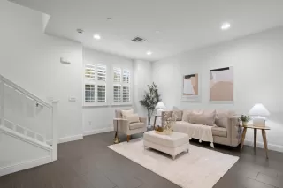 Photo #6: ML82032041 Listing 