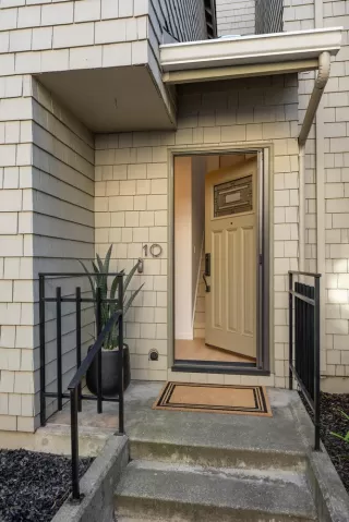 Photo #3: ML82032083 Listing