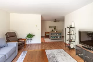 Photo #6: ML82032097 Listing