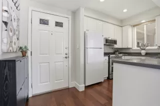 Photo #3: ML82032100 Listing