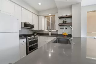 Photo #4: ML82032100 Listing