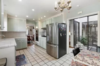 Photo #5: ML82032158 Listing 