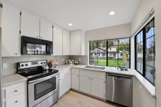 Photo #2: ML82032305 Listing 