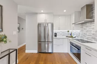 Photo #2: ML82032308 Listing 