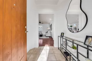 Photo #5: ML82032327 Listing 