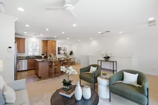 Photo #5: ML82032328 Listing 