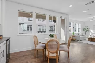 Photo #4: ML82032352 Listing 