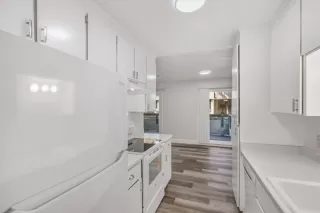 Photo #5: ML82032372 Listing 